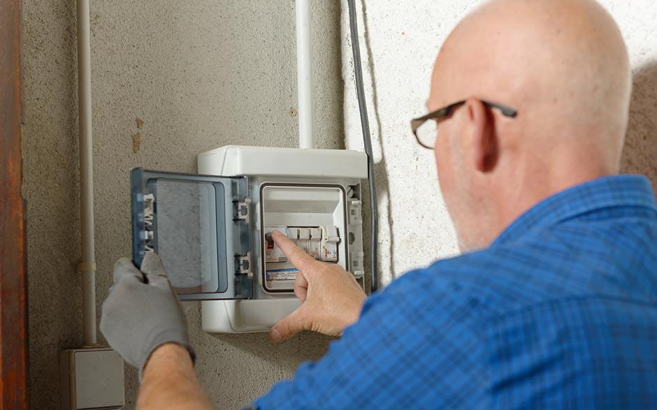 cherche électricien Argenteuil